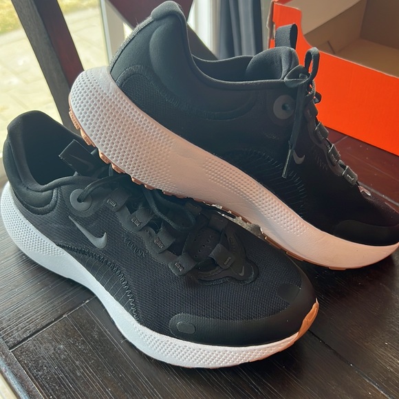 Nike RUNNING React 🏃‍♀️ - Picture 5 of 10